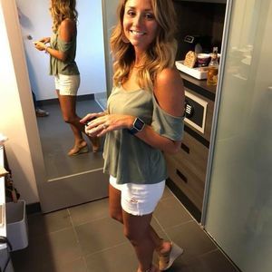 Meet your Posher, Tiffany